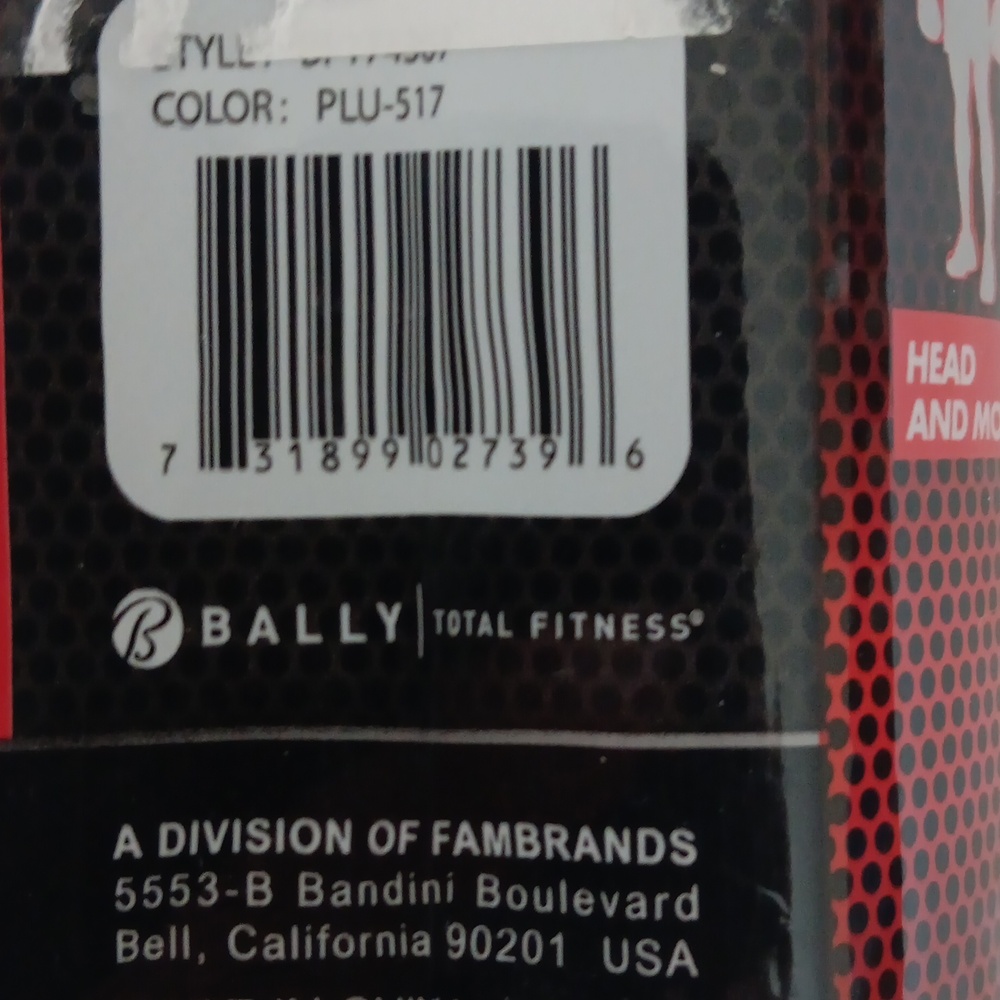 Chilling Towel - By Bally - Picture 5 of 5